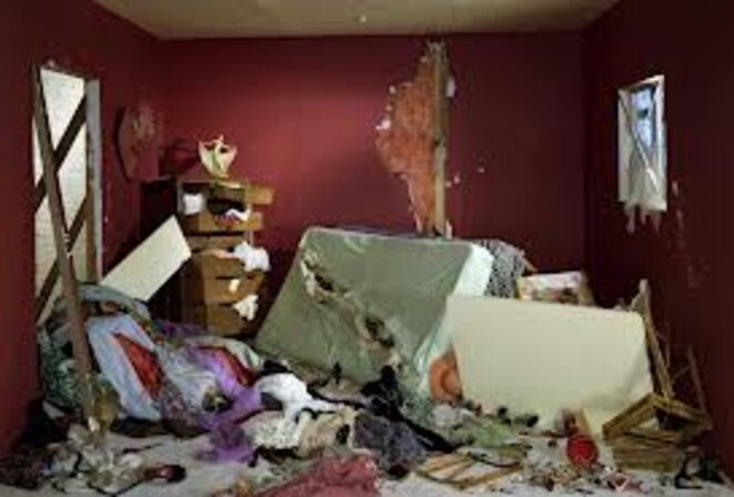 Destroyed room © Jeff Wall Destroyed room © Jeff Wall